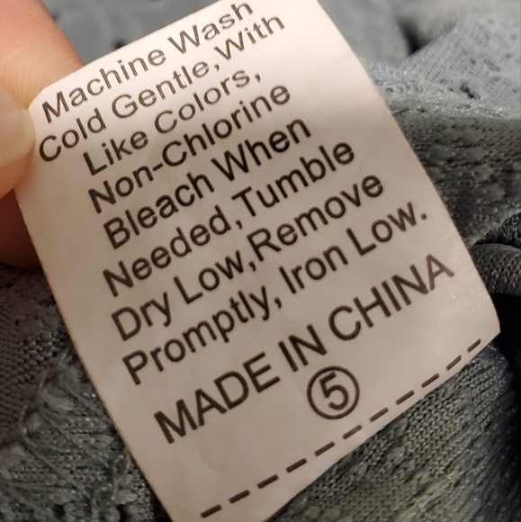 ☆ 3/35$ | Sage Eyelet Crewneck Tee In Size Large - Picture 10 of 10